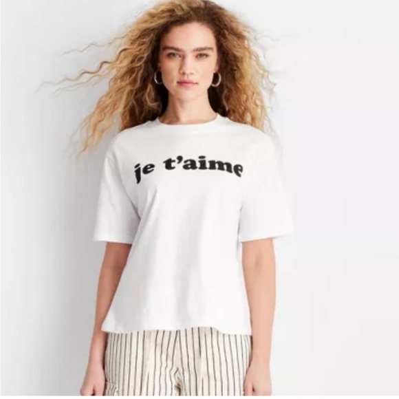 NWT Future Collective T-Shirt Size Medium - Picture 3 of 5